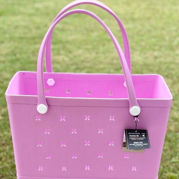 hurley beach tote New 2024
19x9x13” - Picture 2 of 4